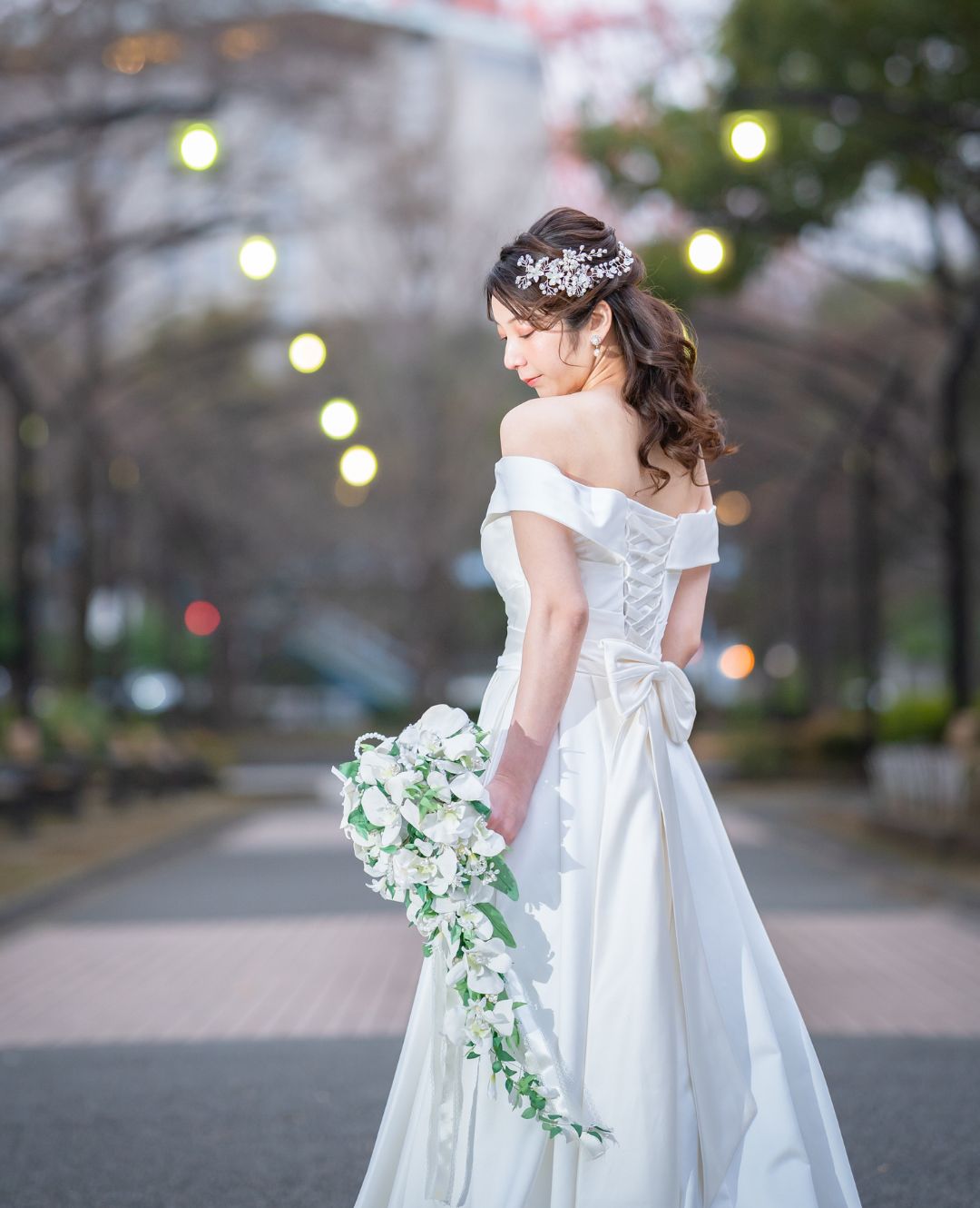 東京駅で着る前撮り衣装「ウェディングドレス・カラードレス・タキシード」 