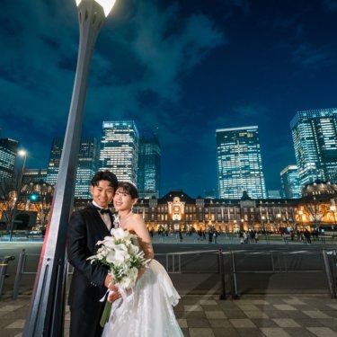 都会の夜景とクラシックな東京駅で残す、最高の前撮り写真