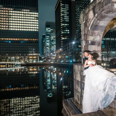 都会の夜景とクラシックな東京駅で残す、最高の前撮り写真