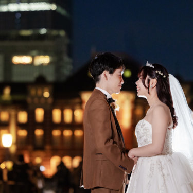 夕方から夜へ移ろう東京を巡る 丸の内・東京駅フォトウェディング