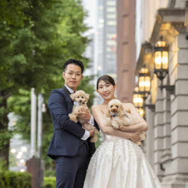 愛犬と一緒に叶える東京駅での洋装フォトウェディング
