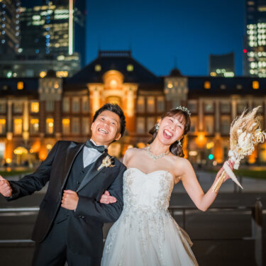 東京駅の美しい街並みとともに残す、洋装の特別な思い出
